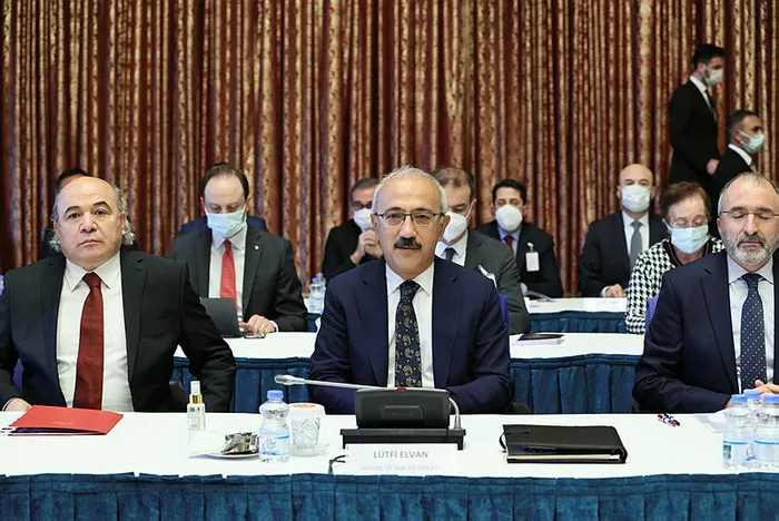 Hazine ve Maliye Bakanı Lütfi Elvan’dan Merkez Bankası açıklaması