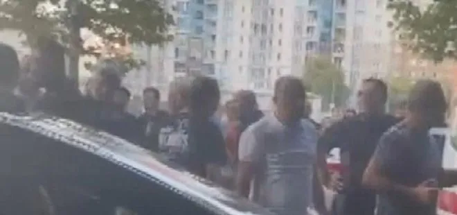 İstanbul’da yol kenarında idrar yaptılar! Baba oğlu darbedip bıçakladılar
