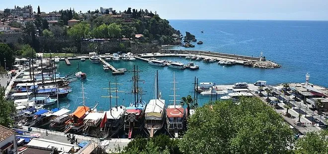 Antalya rekora doymuyor: 4 ayda 1 milyon 798 bin turist | En çok o ülkeden geldiler