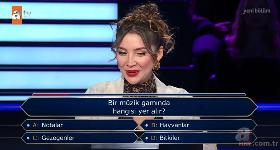 Galatasaray taraftarlarını ekrana kilitleyen anlar! Milyoner'e UEFA Süper Kupası sorusu damga vurdu | Joker kullandı 22