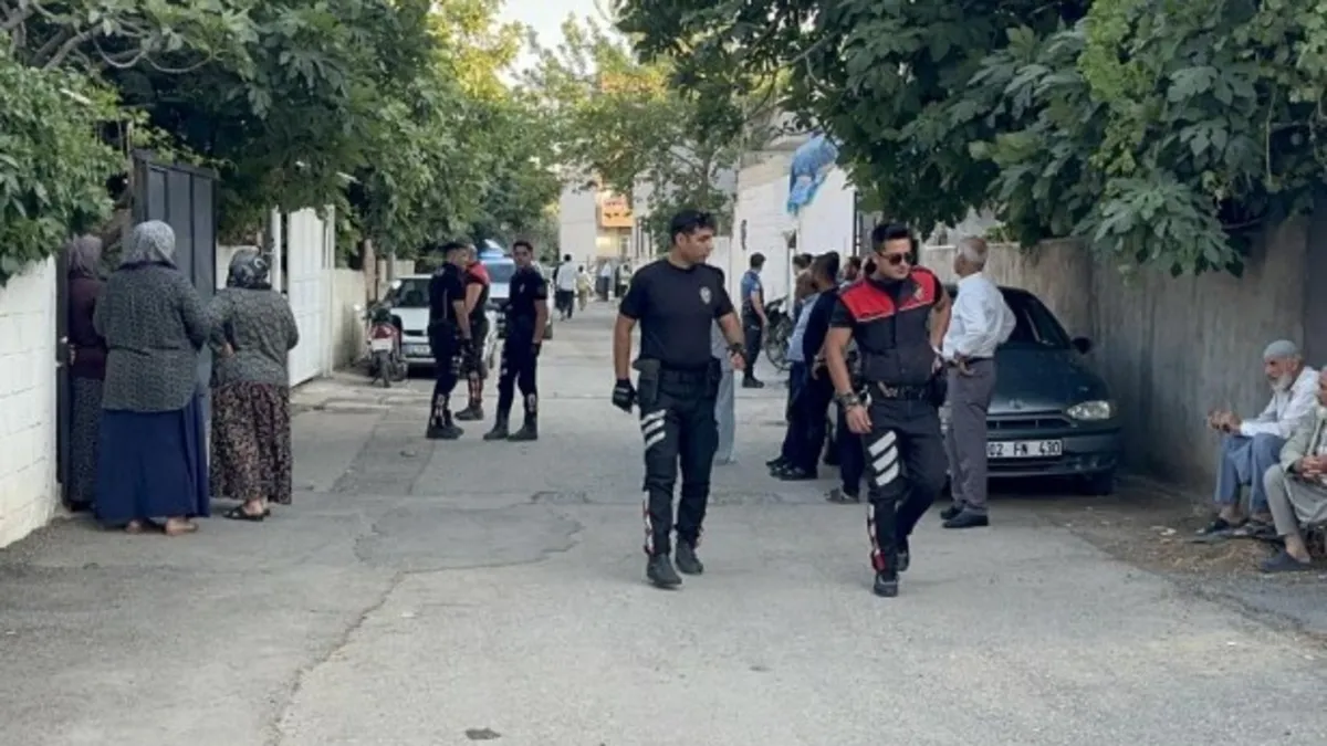 Komşu kavgasında kan aktı! 1 ağır yaralı