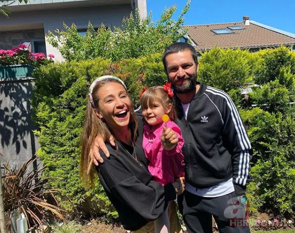 İbrahim Tatlıses ve Ayşegül Yıldız'ın kızı Elif Ada kocaman oldu! Annesinin boyuna yetişti... 9