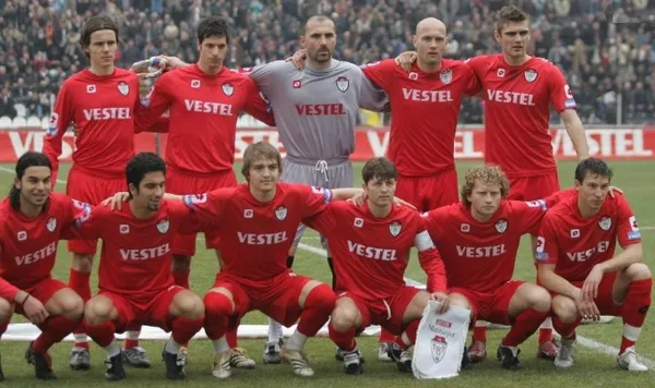 Manisaspor profesyonel liglere veda etti - 1