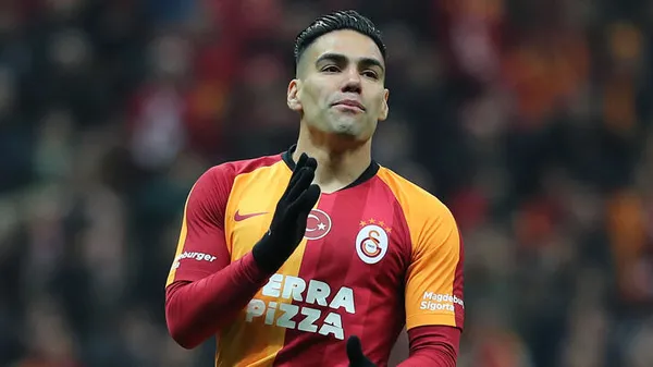 1617052244389.jpg Galatasaray'da Radamel Falcao ile yollar ayrılıyor! İşte Kolombiyalı yıldızın yeni takımı - 4