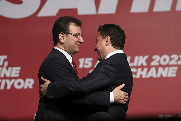 meral-aksenerden-ekrem-imamogluna-yeni-basladi-cak-o-anlar-sosyal-medyada-gundem-oldu-1671169937509.jpg Meral Akşener'den Ekrem İmamoğlu'na: Yeni başladı çak! Gündem olan görüntüler tepki çekti | Siyasi mağduriyet algısı - 8