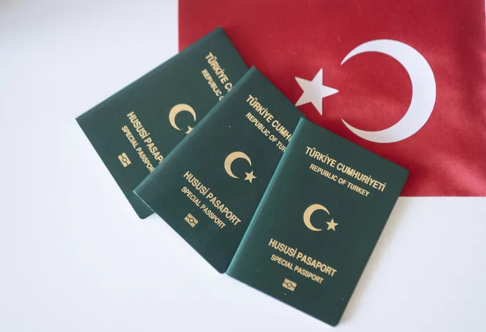 yesil-pasaportta-kapsam-genisliyor-mu-yesil-pasaport-kimlere-veriliyor-bakan-omer-bolattan-flas-aciklama-1724765697578.jpg