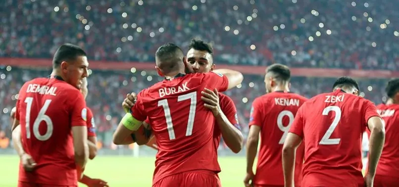 Şenol Güneş İzlanda maçı 11'ini belirledi!