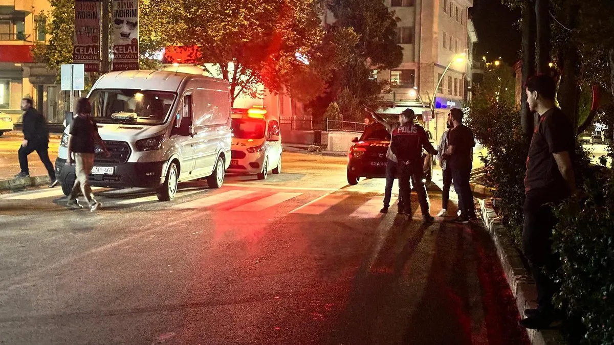 Tunceli'de kent meydanında bomba paniği Şüpheli çanta ekipleri alarma geçirdi