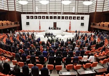 Anayasa değişiklik teklifinin 10. maddesi kabul edildi
