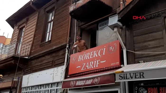 Edirne'de şoke eden görüntüler! Ağabeyine satırla saldırdı - 2