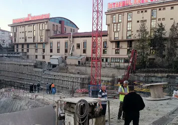 Son dakika: Küçükçekmece'de Arel Üniversitesi binası çöktü