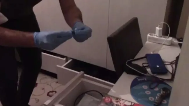 Pandemiyi fırsat bilip ‘cep telefonu satıyoruz’ diye dolandırdılar! O çete çökertildi