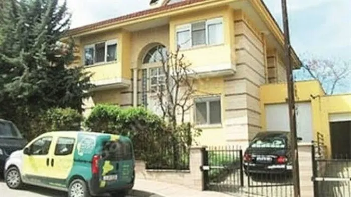 İhanet manşetine karşılık Can Dündar’ın villasını alan avukatlara ceza