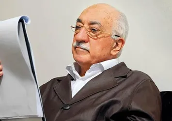 FETÖ "bölge imamı"nın evinde İncil bulundu