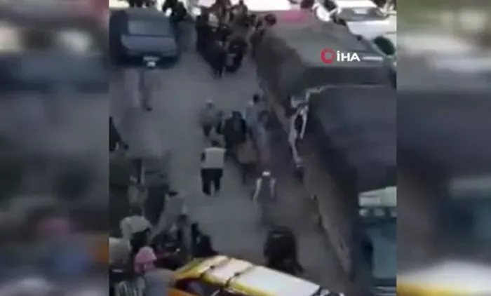 Kabil’de Taliban’dan kaçan halk görüntülendi