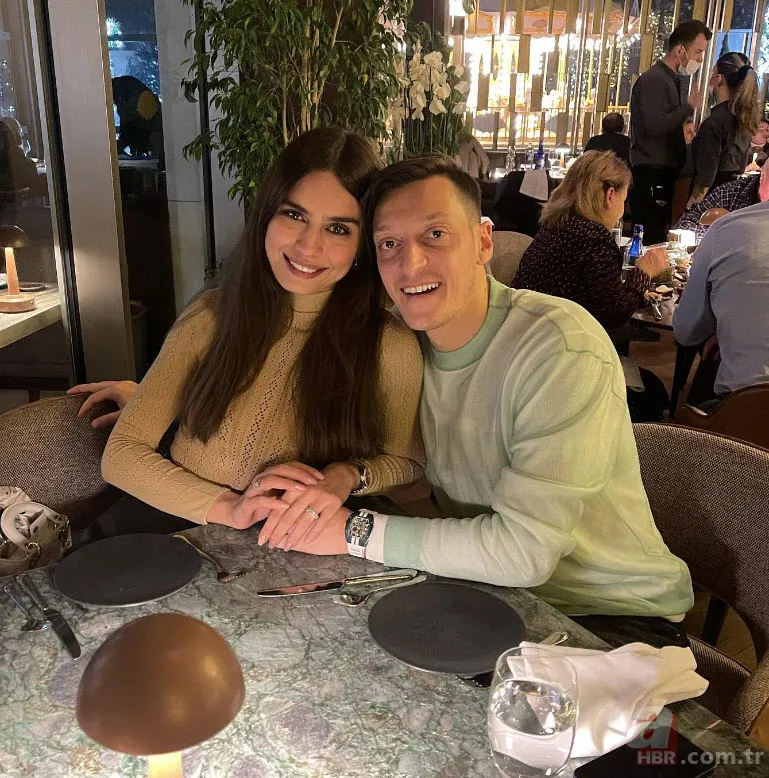 Mesut Özil koleksiyonunu genişletti! Eşi ve kendisi için kesenin ağzını açtı 2