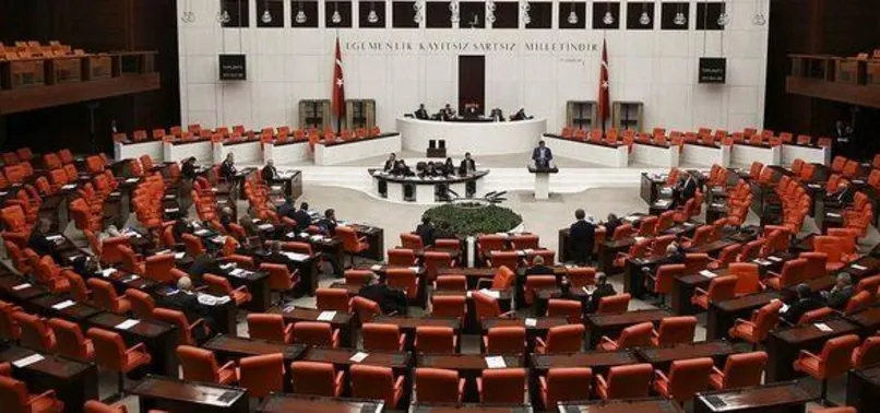 Anayasa teklifinin 15. ve 16. maddeleri de kabul edildi