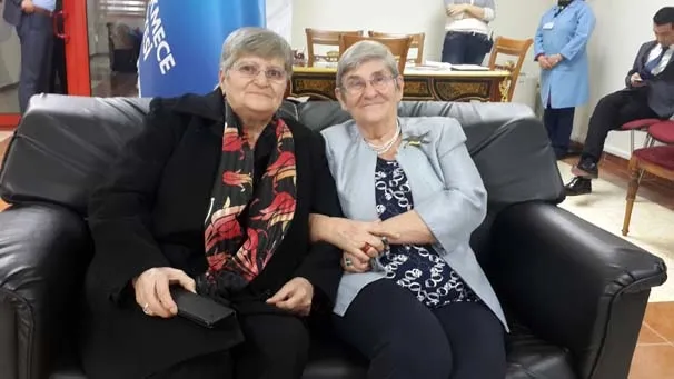 Canan Karatay benzerini görünce şok oldu - 1