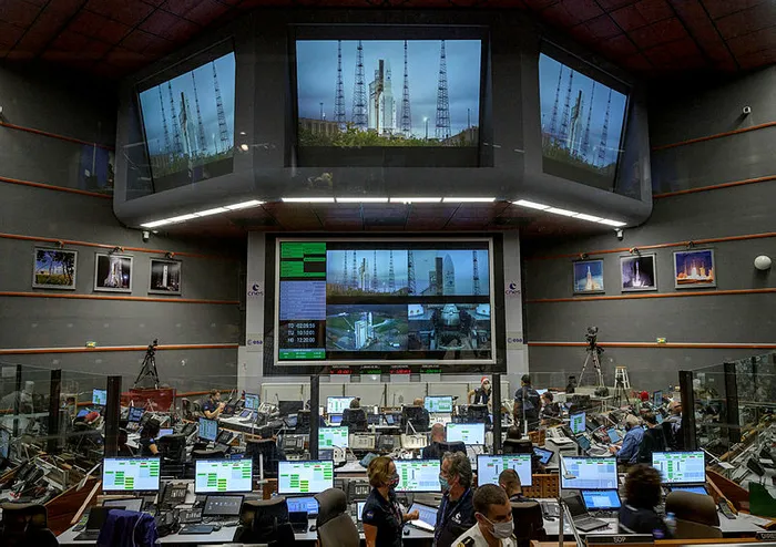 NASA dünyanın en büyük uzay teleskobu James Webb'i uzaya fırlattı - 4