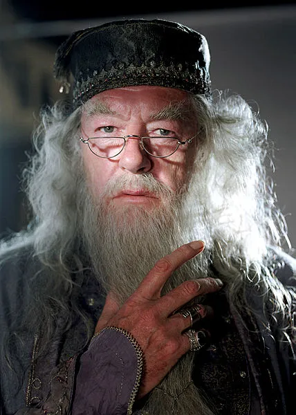 Harry Potter filminin efsanelerinden Albus Dumbledore hayatını kaybetti! Michael Gambon kimdir?