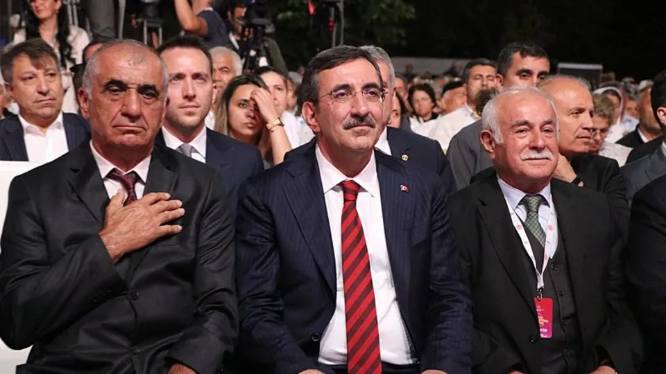 CB Yardımcısı Cevdet Yılmaz’dan ’güçlü ve müreffeh Türkiye’ vurgusu: Rekorlarımızı daha ileriye götüreceğiz