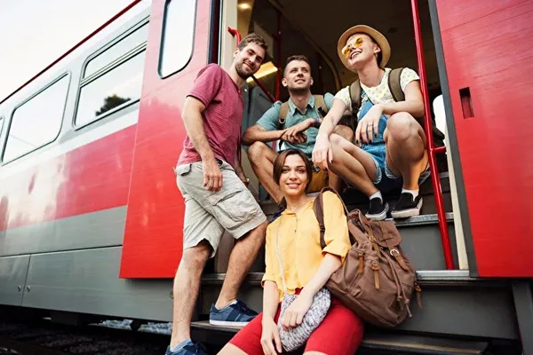 genclere-ucretsiz-tren-bileti-4-arkadas-birlikte-eglenme-sansi-binlerce-kisiye-dagitilacak-iste-basvuru-sartla-1663010768220.jpg Gençlere ücretsiz tren bileti! Türkiye'den de başvuru yapılabilecek! 4 arkadaş birlikte eğlenme şansı! İşte başvuru şartları ve tarihleri... - 5
