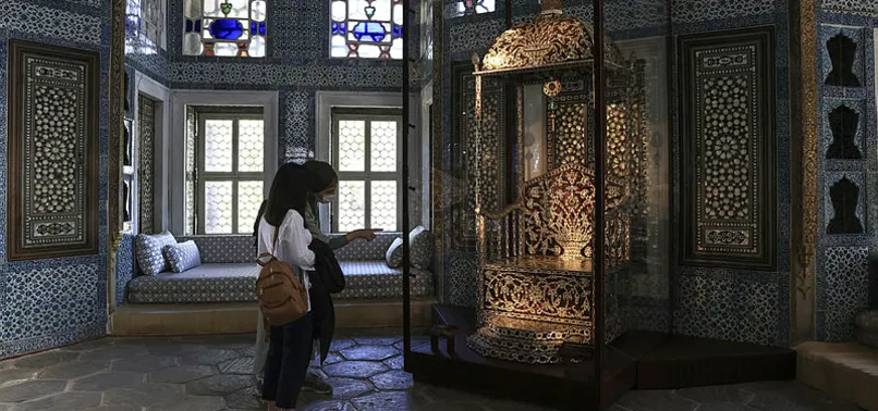 Arife Tahtı Topkapı Sarayı'nda tekrar sergilenmeye başlandı