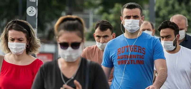 Okullarda maske zorunluluğu kalkacak mı? Bayramdan sonra okullarda maske yasağı bitecek mi? Son gelişmeler...