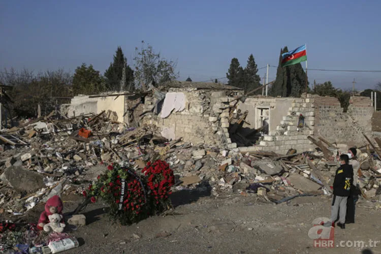 27 yıl sonra bir ilk! Ermenistan işgalinden kurtarılan Kelbecer'e Azerbaycan bayrağı dikildi 3