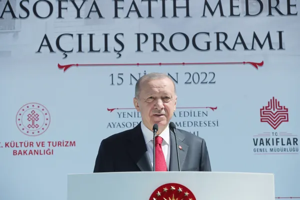 Son dakika: Ayasofya’da ikinci sevinç: 86 yıl sonra yeniden! Başkan Erdoğan’dan Ayasofya Fatih Medresesi açılışında önemli açıklamalar