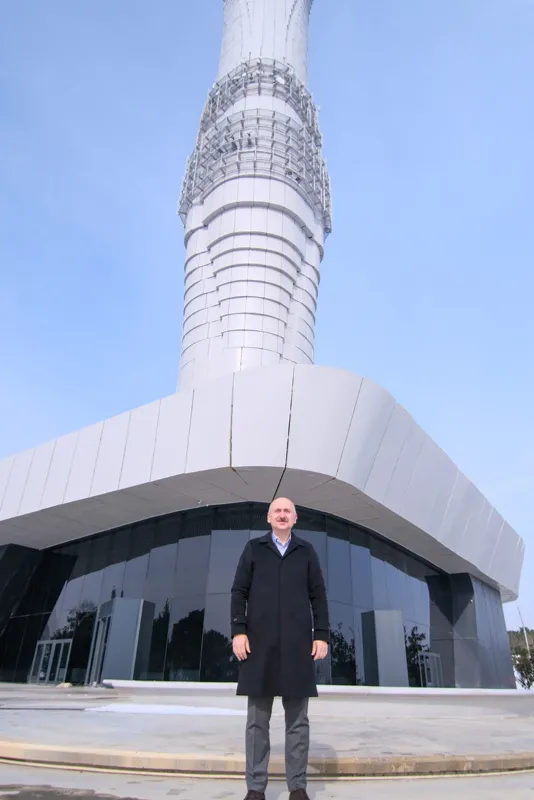 Ulaştırma ve Altyapı Bakanı Adil Karaismailoğlu’ndan Çamlıca Kulesi’nde inceleme: Dünyada bir ilk oldu