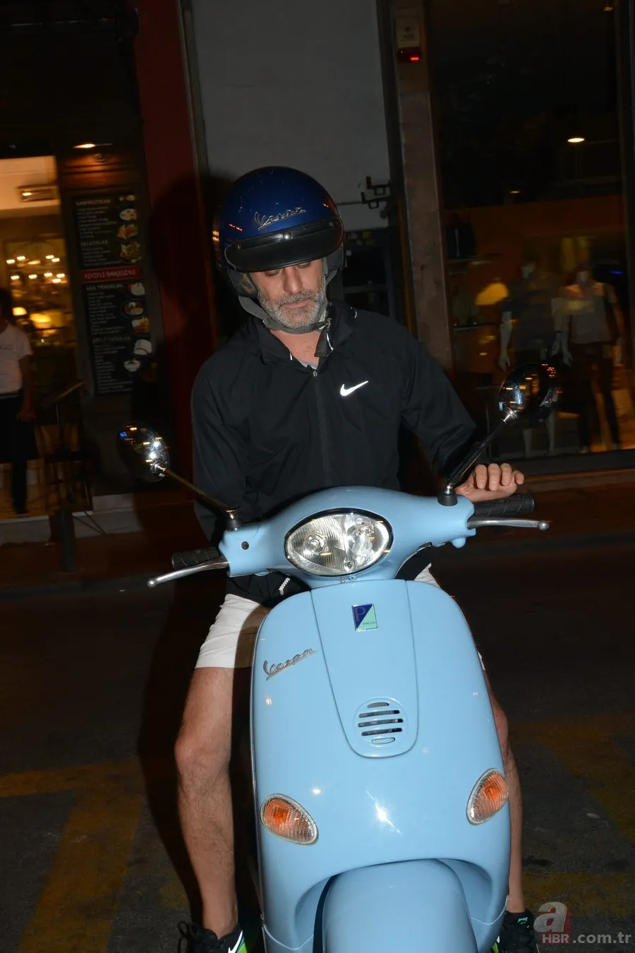 Ozan Güven eski eşi ile yedi yıl sonra ilk kez birlikte tatile çıktı 8