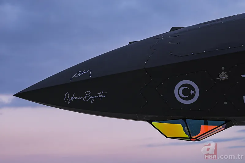 Gök Vatan’ın yerli muhafızı sahnede: Bayraktar KIZILELMA’dan milli donanımlarla gövde gösterisi 4