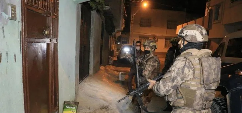 Adana'da torbacılara şafak baskını!