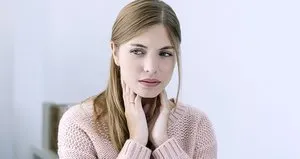 Boğaz ağrısına doğal kürler