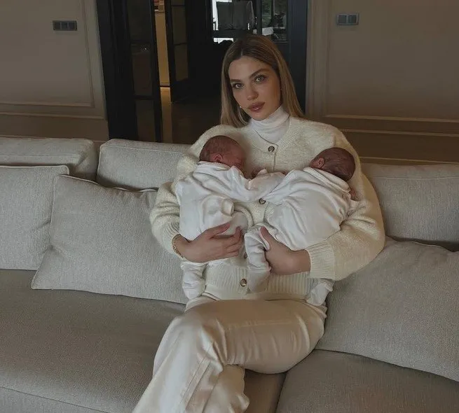 İbrahim Tatlıses’in gelini Yasemin Şefkatli Güzel haberler aldık deyip duyurdu!
