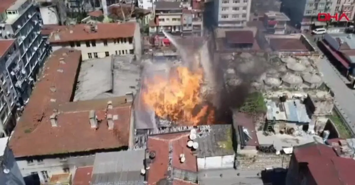 son dakika istanbul fatih te korkutan yangin a haber son dakika gundem haberleri