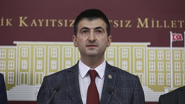 mehmet-ali-celebi-kimdir-ak-partiye-gecen-mehmet-ali-celebi-kac-yasinda-aslen-nereli-1665478553987.jpg Ak Parti'ye geçen Mehmet Ali Çelebi kaç yaşında, aslen nereli? Mehmet Ali Çelebi kimdir? - 4