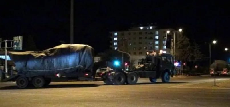 Suriye sınırına askeri sevkiyat sürüyor