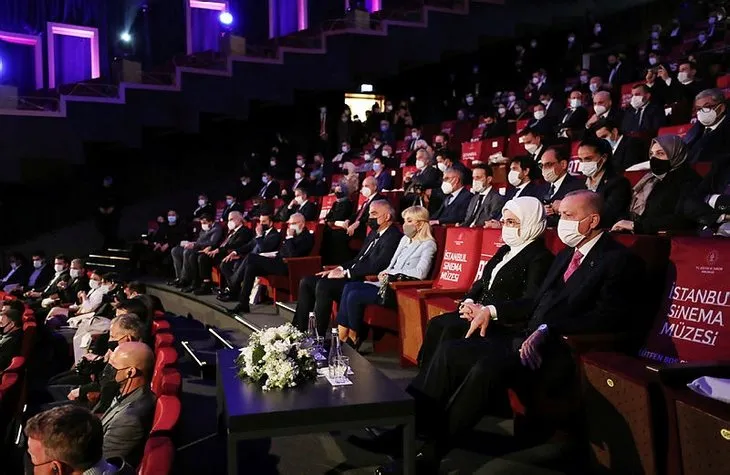 Başkan Erdoğan ve Jason Statham’ın selamlaşması sosyal medyayı salladı