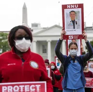 ABDli hemşirelerden Beyaz Saray önünde koronavirüs protestosu