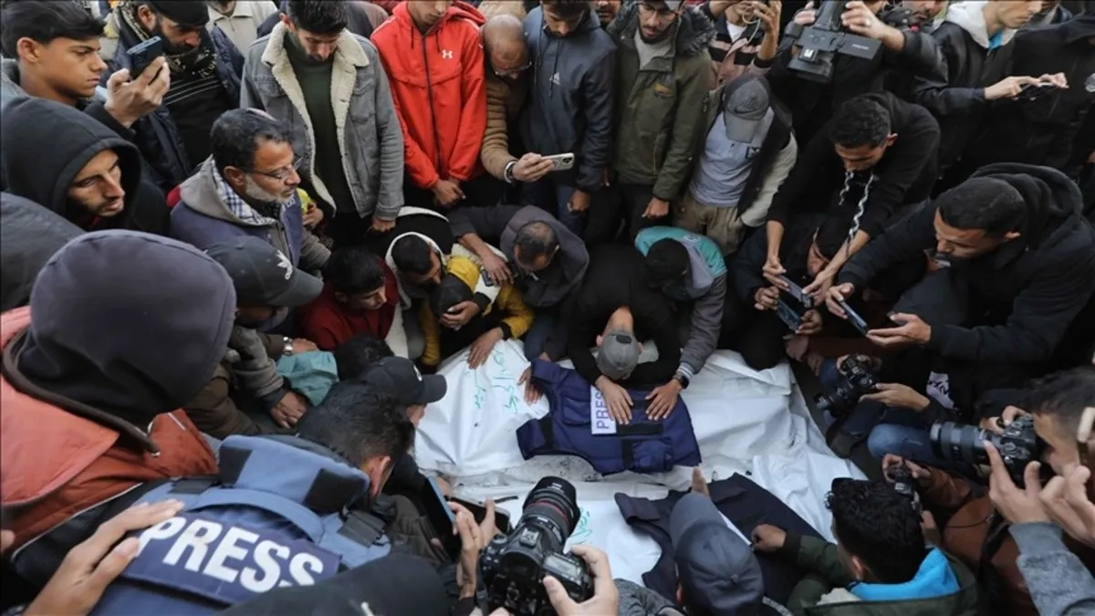 BBC'nin eski spikerinden Gazze itirafı! "Medya Filistinlilerin hayatını İsrailliler kadar ele alamadı"