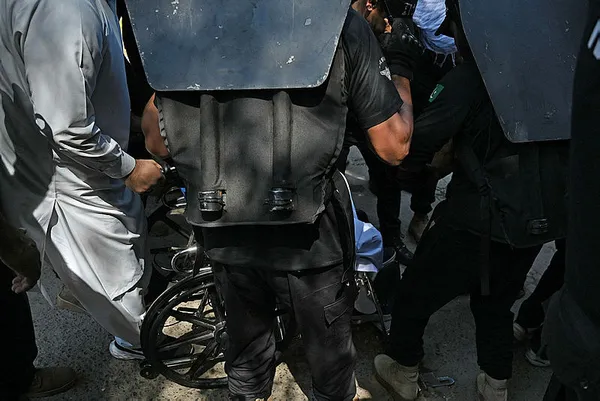 Son dakika | Eski Pakistan Başbakanı İmran Khan tutuklandı