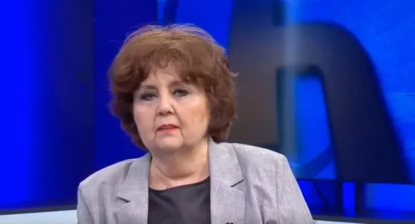 Ayşenur Arslan Boğaziçi Üniversitesindeki iftarı hedef aldı: Yer sofrasında yemek yiyen bir akıldan bilim falan beklemeyin