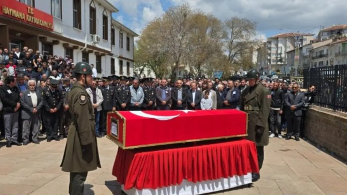 Hatay'da hayatını kaybeden piyade er Yılmaz'a acı veda! Gözyaşları içinde uğurlandı