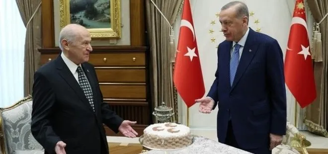 Başkan Erdoğan ile Devlet Bahçeli arasında gülümseten diyalog: Ne kadar daha gençleştik?