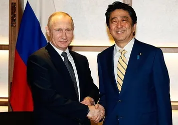 Putin'den Japonya'ya 11 yıl sonra ilk ziyaret
