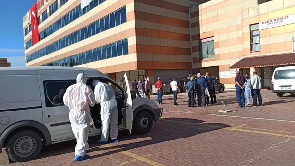 Zabıta memuru dinlenme odasında göğsünden vurulmuş halde ölü bulundu - 3