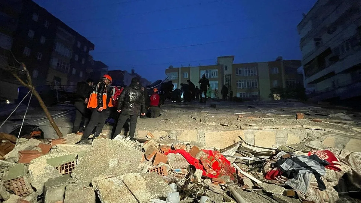 7.4'lük deprem 10 ilde hissedildi! Acı haberler peş peşe geliyor | Emniyet Genel Müdürlüğü'nden flaş uyarı