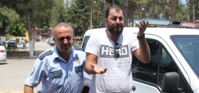 'Hero' yazılı tişörtle sınava girdi, gözaltına alındı